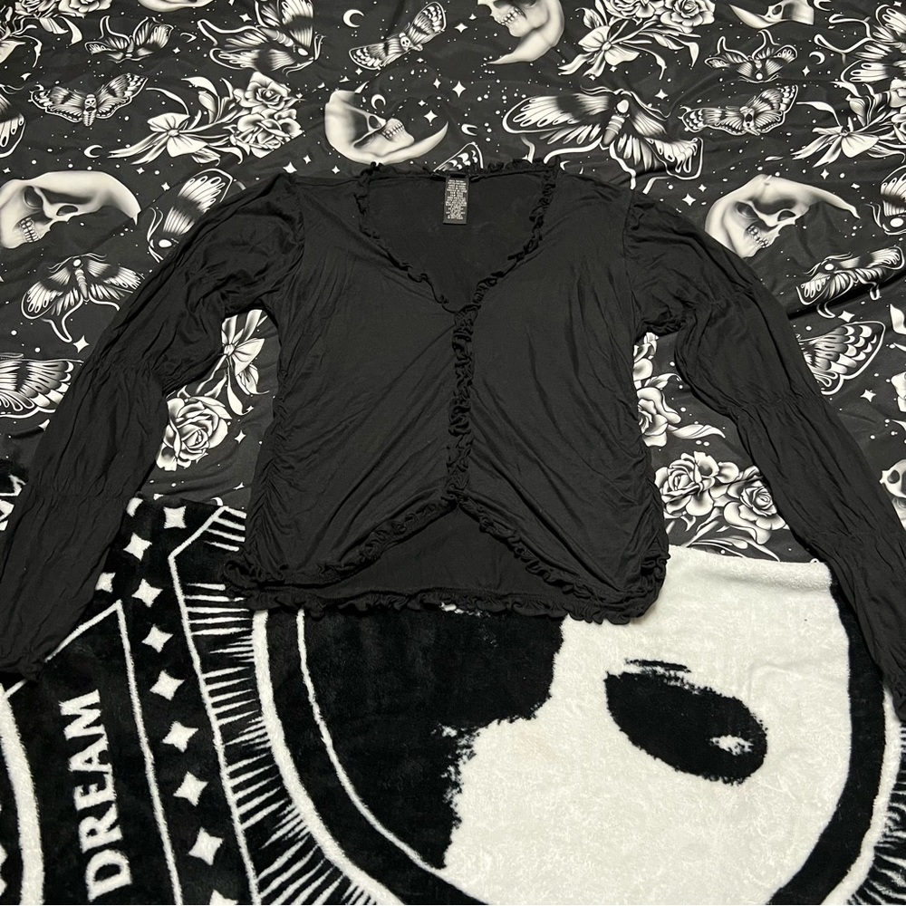 Kenneth Cole Gothic Ruffle Top, Med - Picture 2 of 6